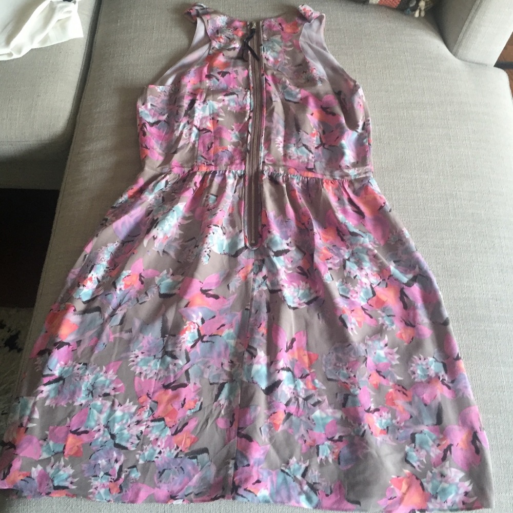Dress - Picture 3 of 4